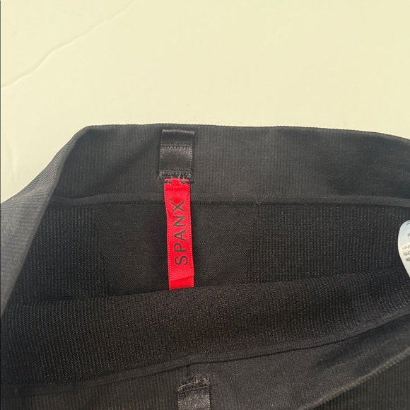 SPANX Black Shaping Shorts - Picture 2 of 4